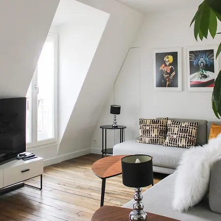דירה Spacious And Modern Nest With A View On *